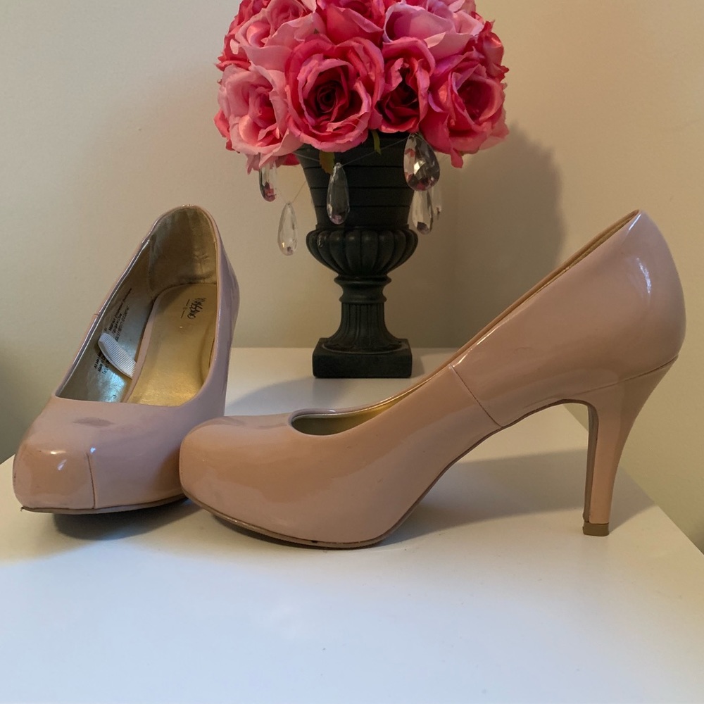 Mossimo nude shoes